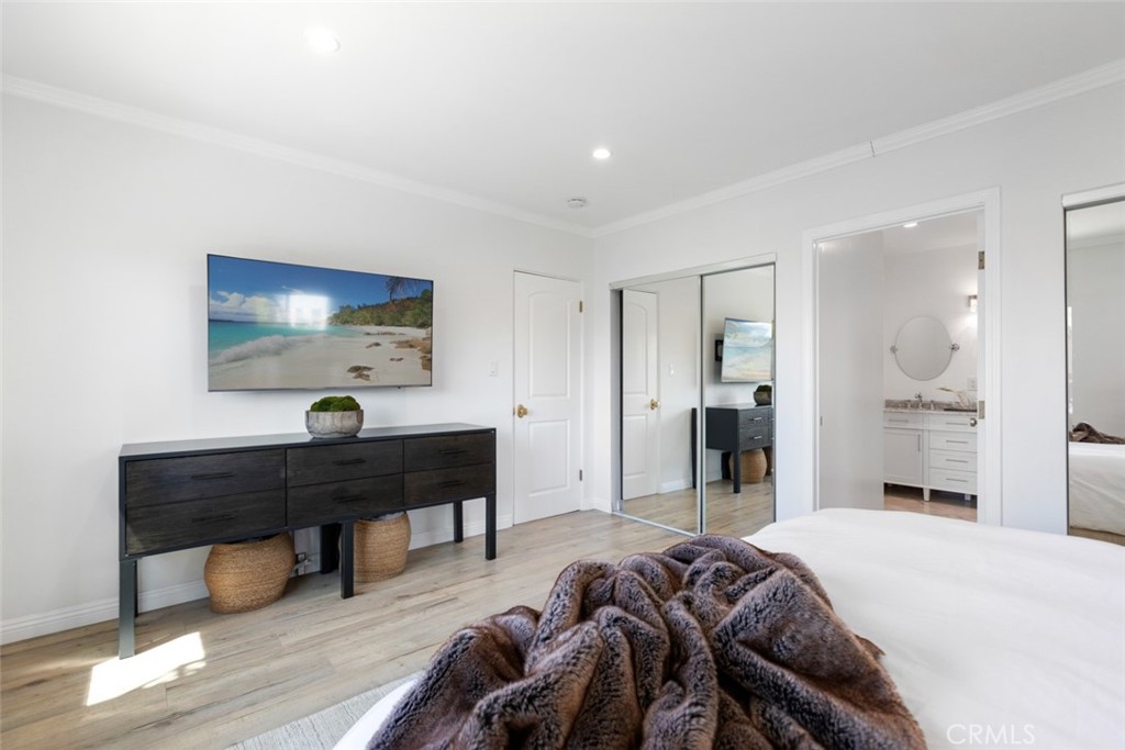 434 E Randolph Street