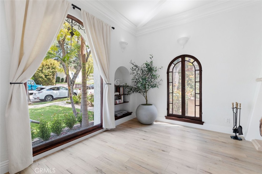 434 E Randolph Street