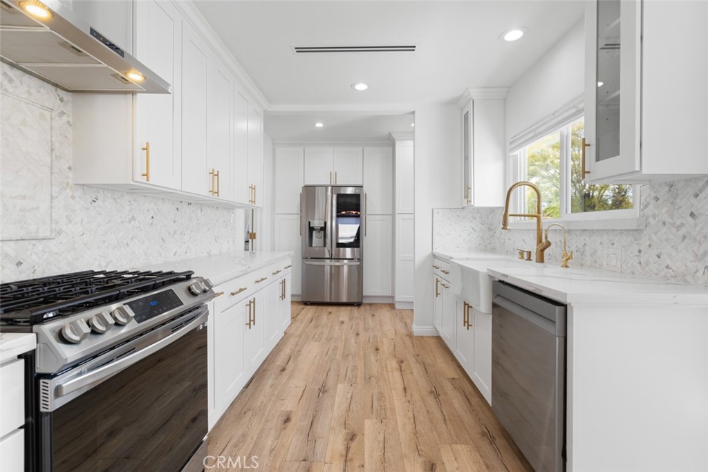 434 E Randolph Street