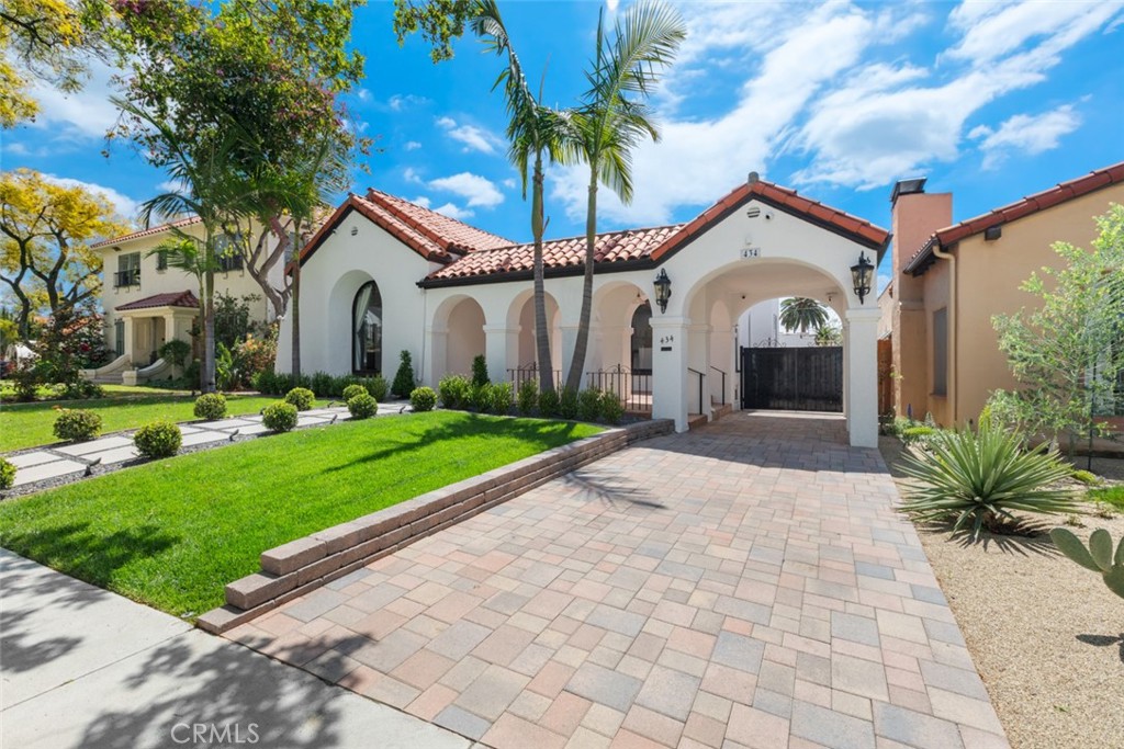 434 E Randolph Street