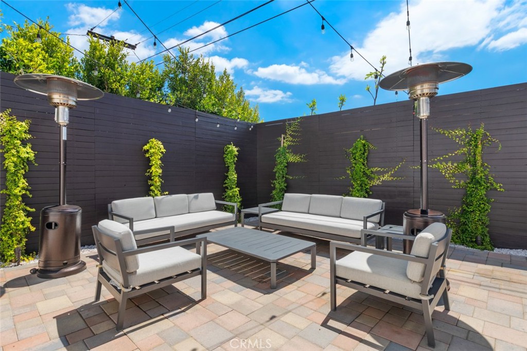 434 E Randolph Street