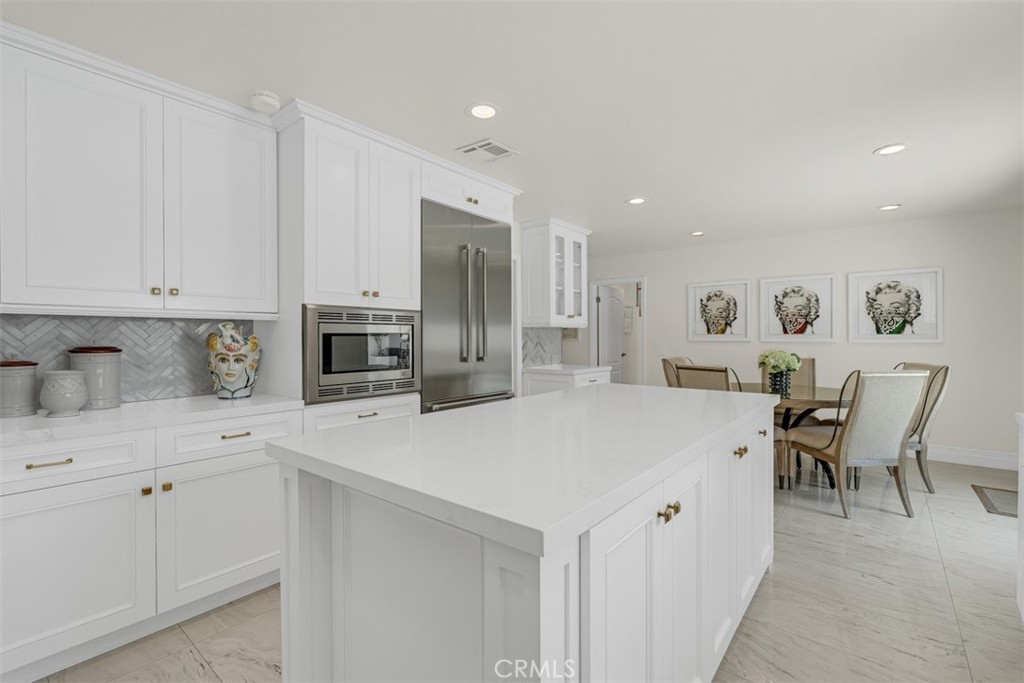 2056 Dublin Drive
