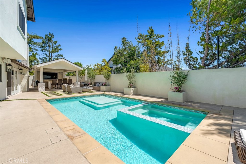 2056 Dublin Drive