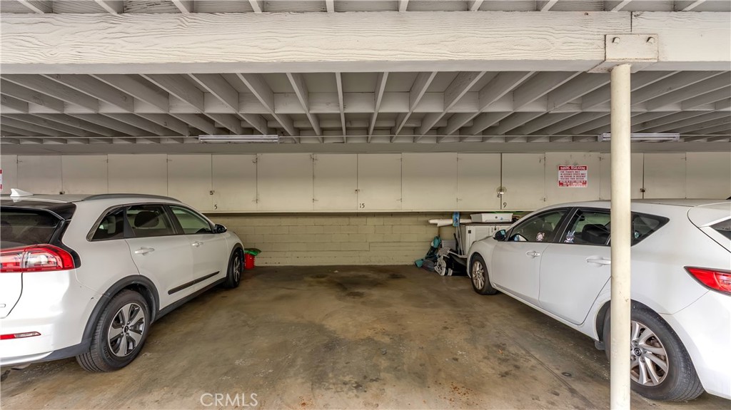 1317 N Brand