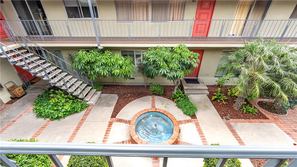 1317 N Brand