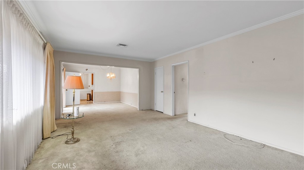 1317 N Brand