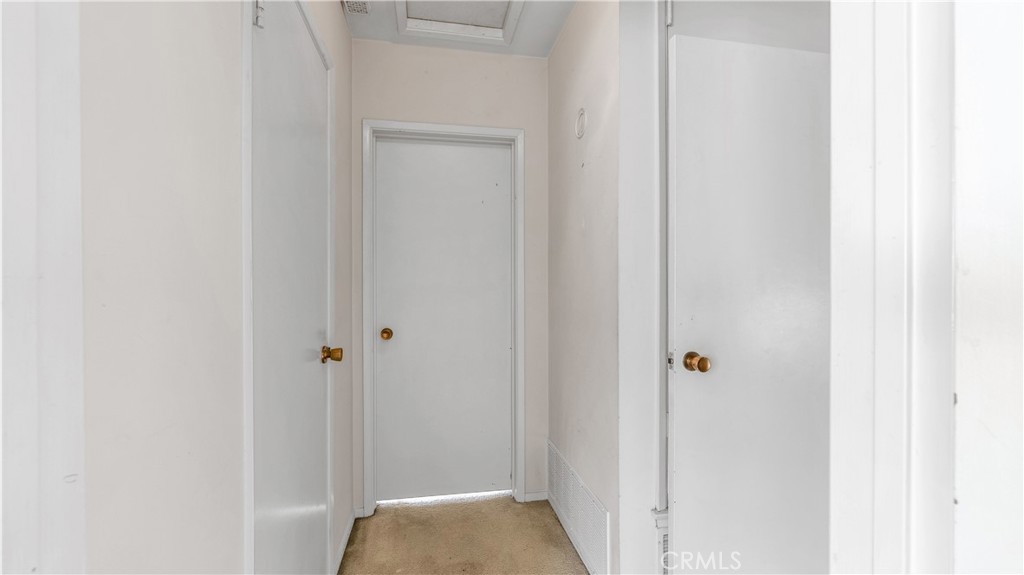 1317 N Brand