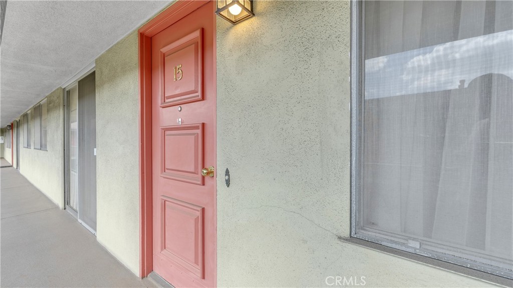 1317 N Brand