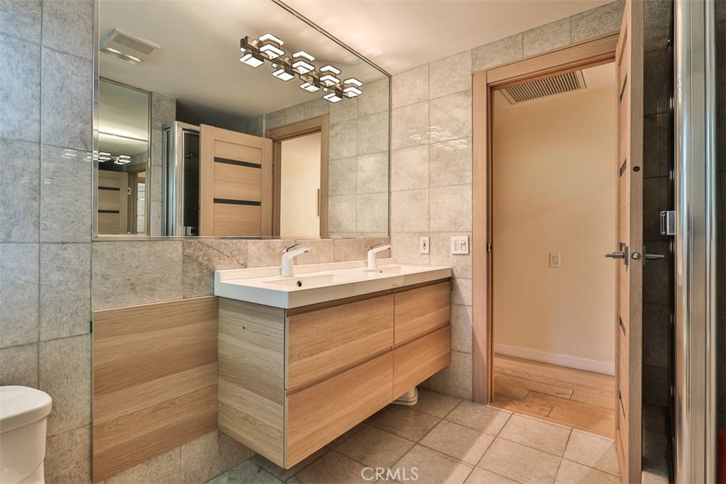11520 Duque