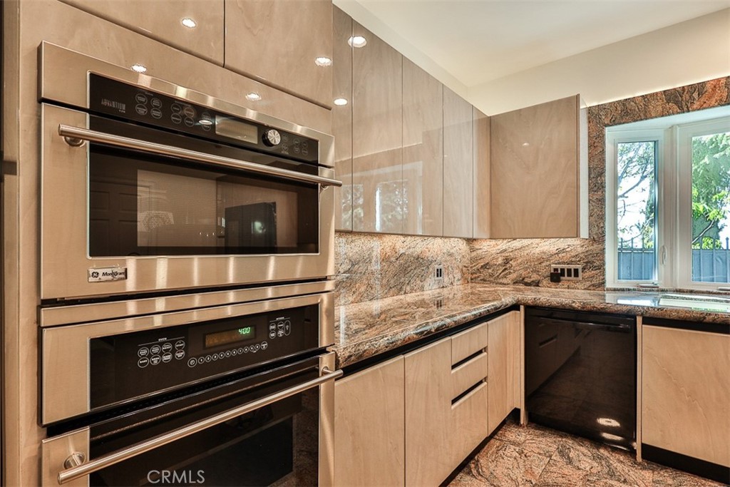 11520 Duque