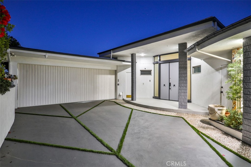 1740 Cielito Drive