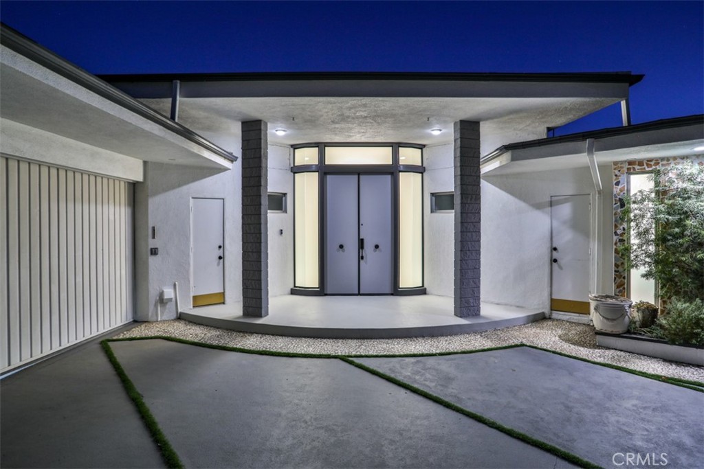 1740 Cielito Drive