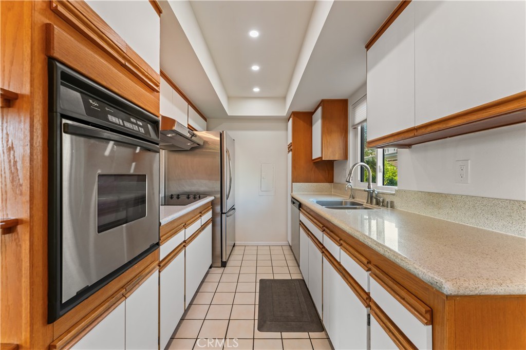 1351 N Crescent Heights 308