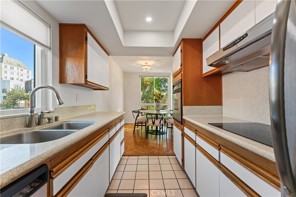 1351 N Crescent Heights 308
