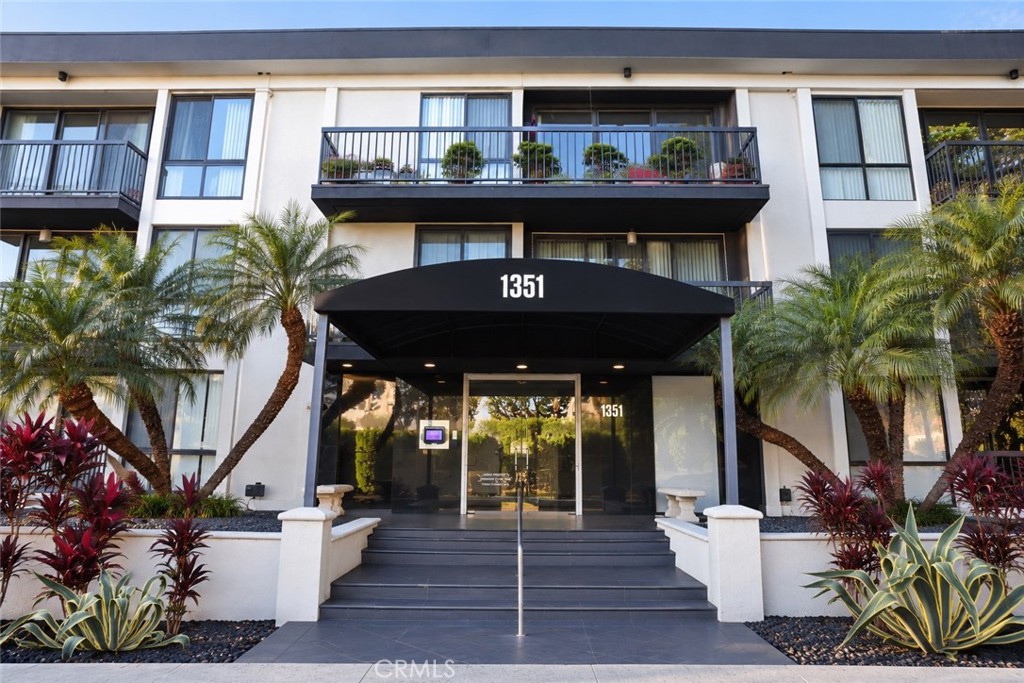 1351 N Crescent Heights 308