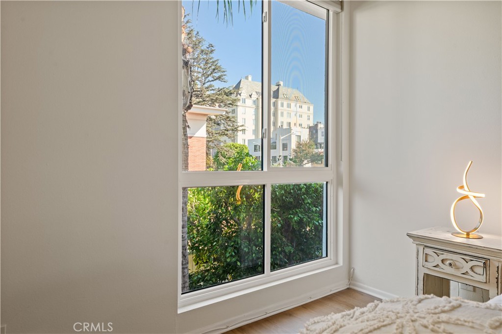 1351 N Crescent Heights 308