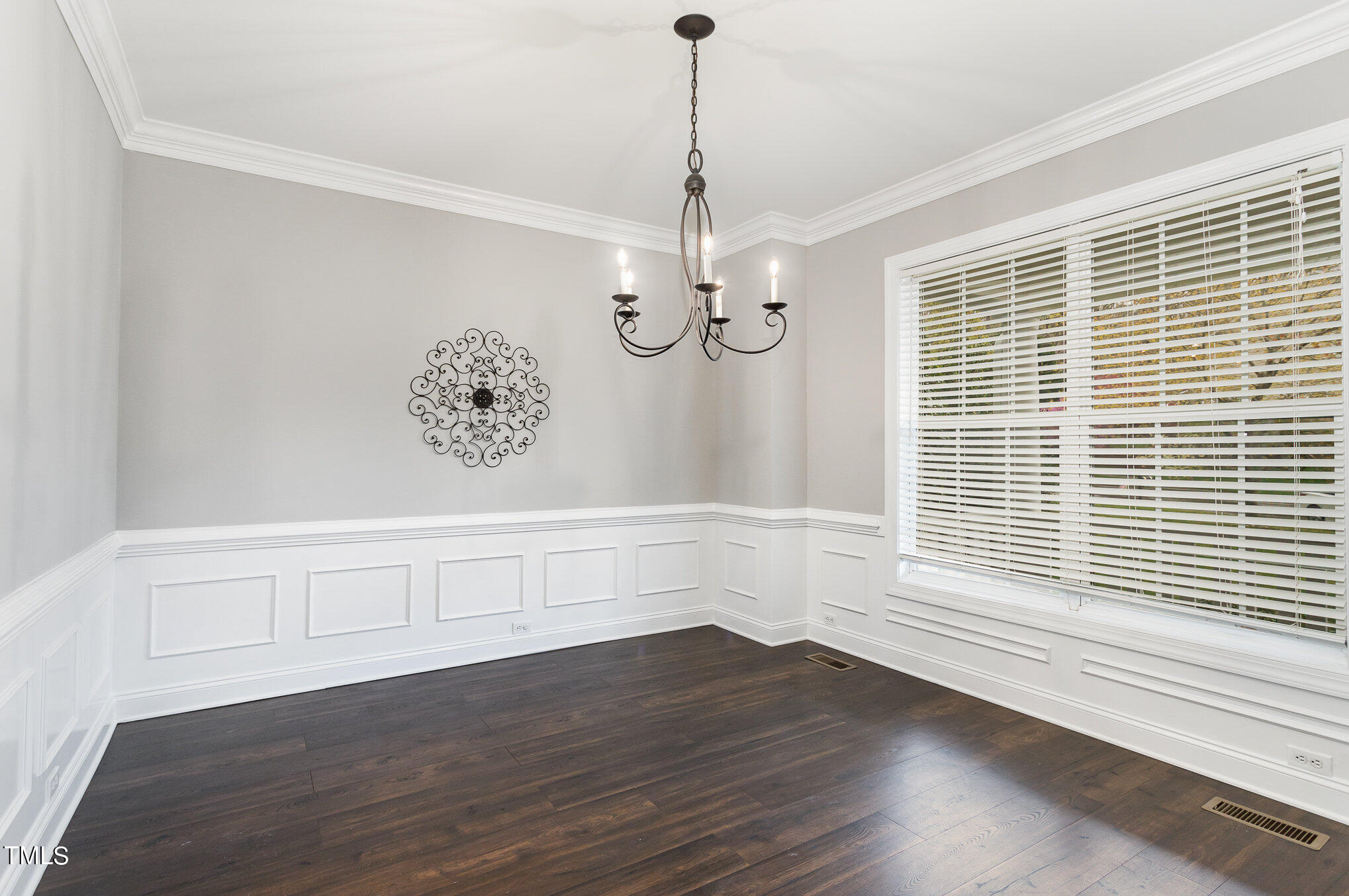 10201 Darling Street