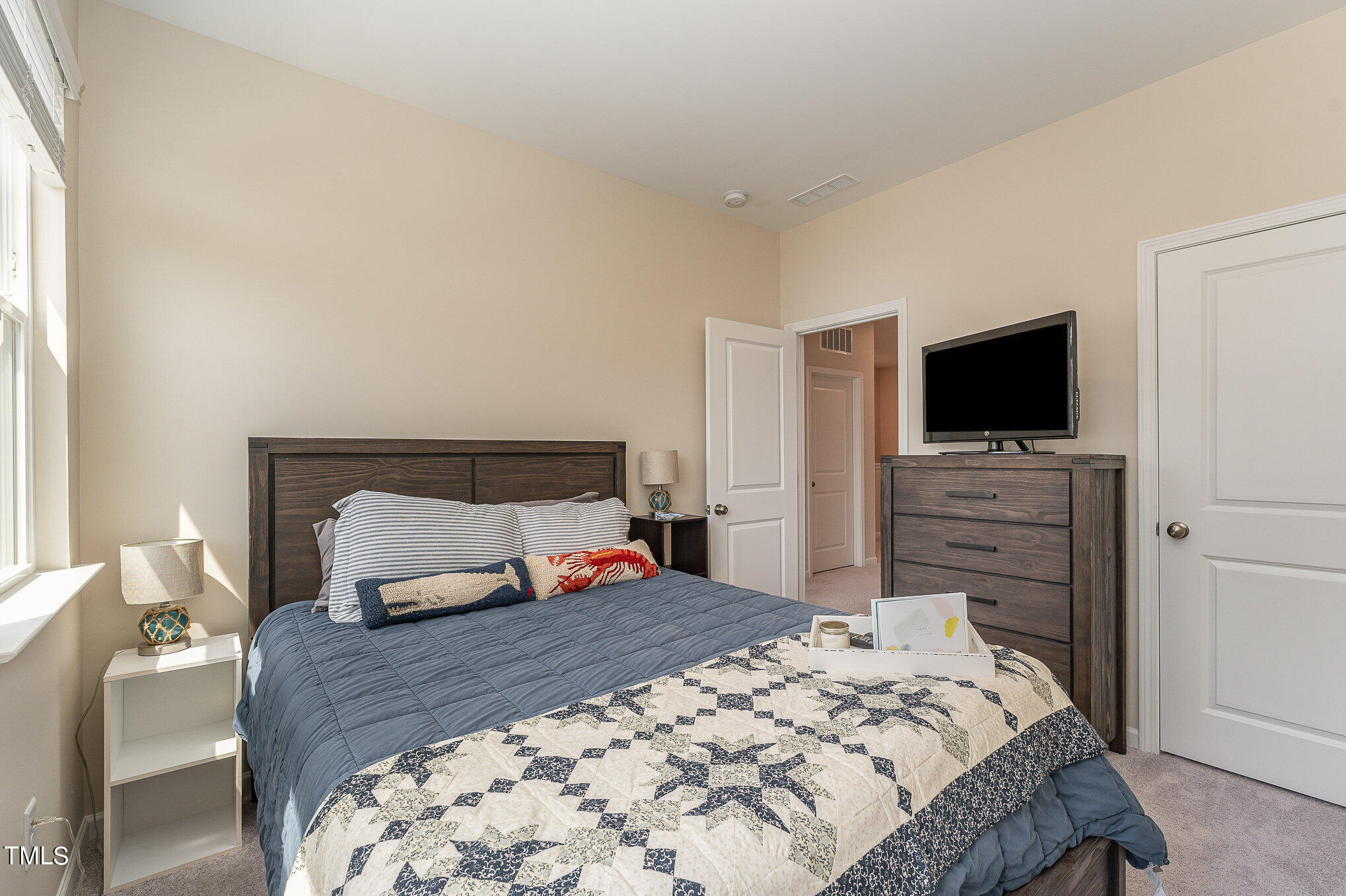 2225 Grants Pass Station Station