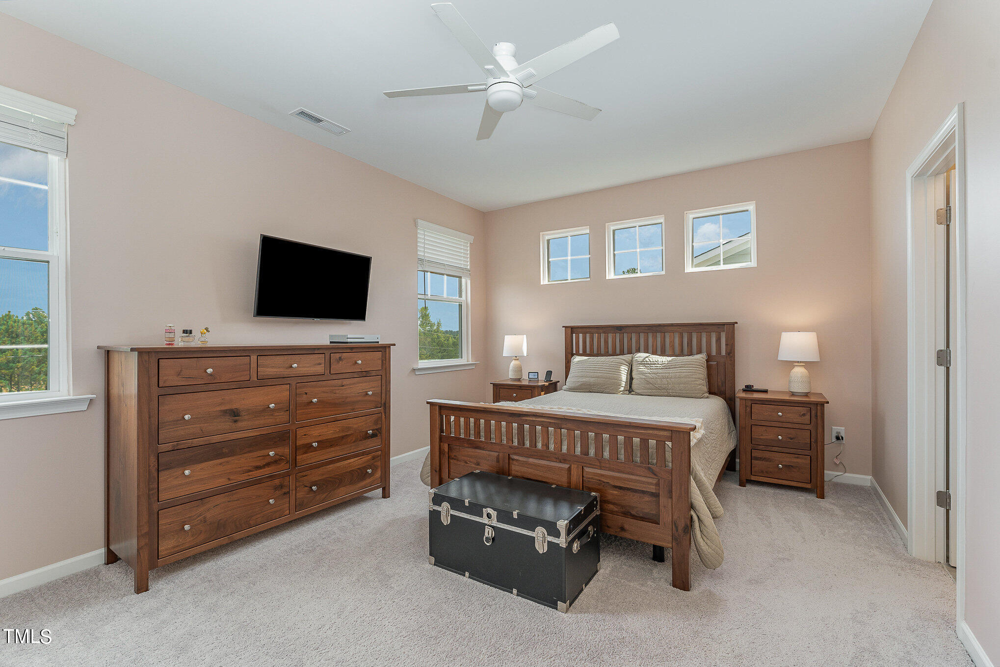 2225 Grants Pass Station Station