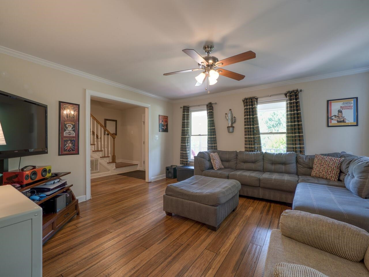 609 St Vincent Drive