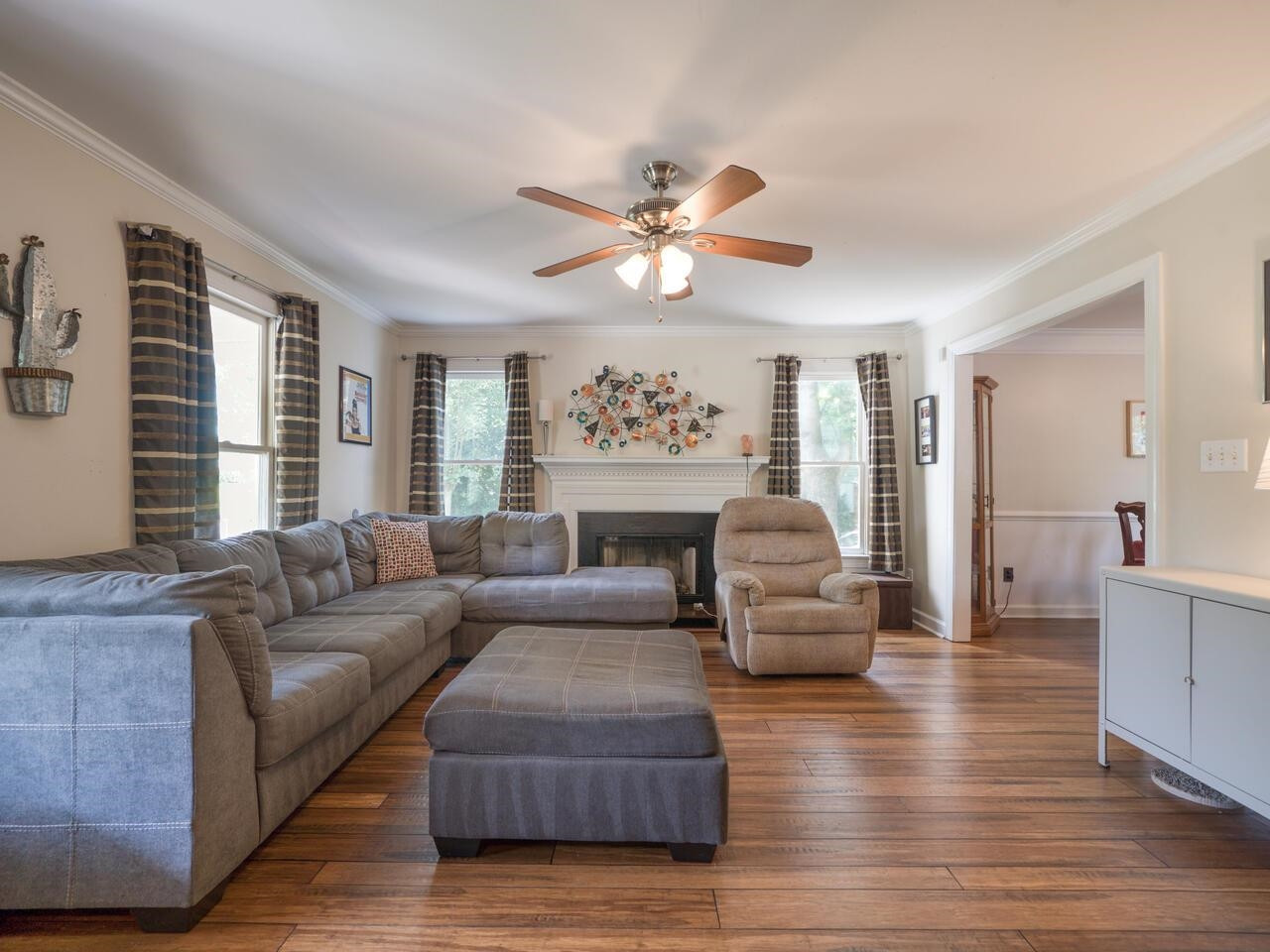 609 St Vincent Drive