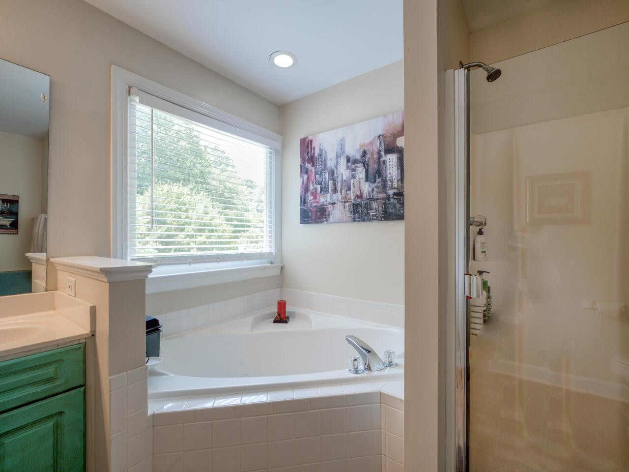 609 St Vincent Drive