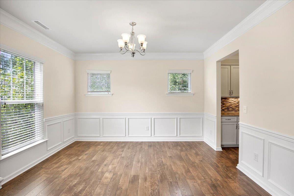 813 Cozy Oak Avenue