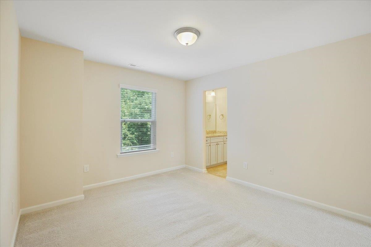 813 Cozy Oak Avenue