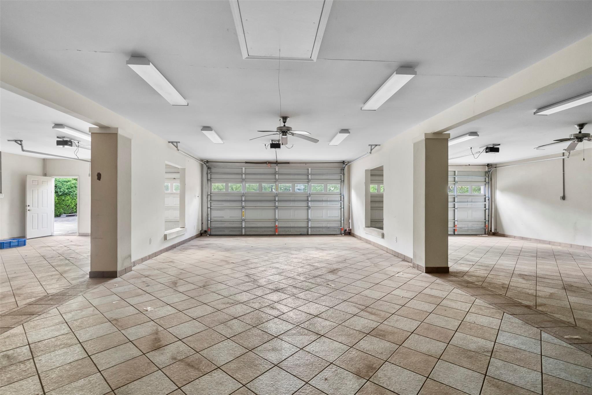 13918 Sunset View Drive