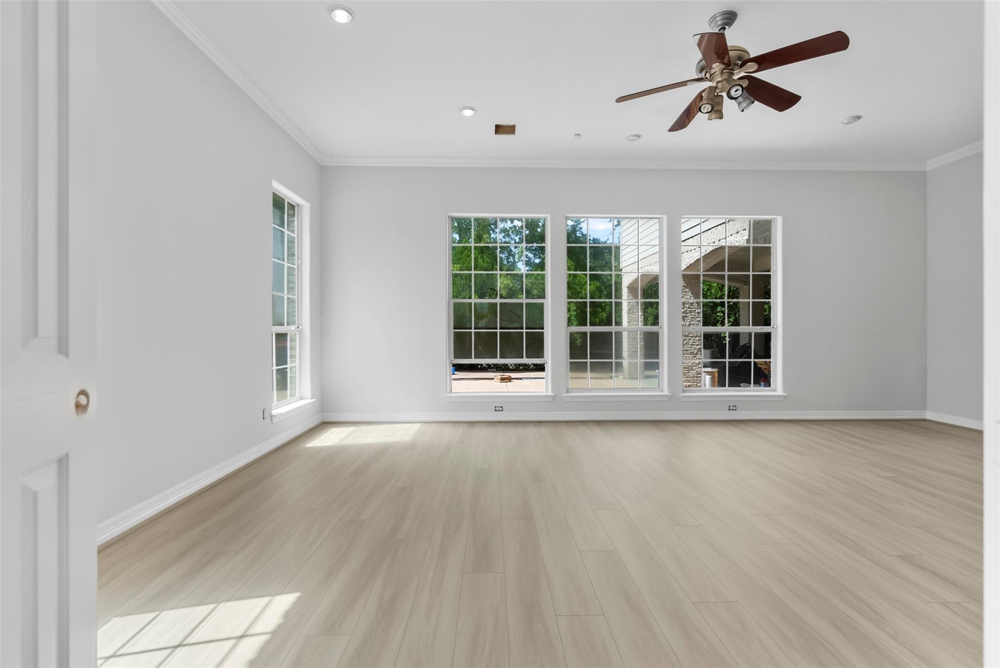 13918 Sunset View Drive