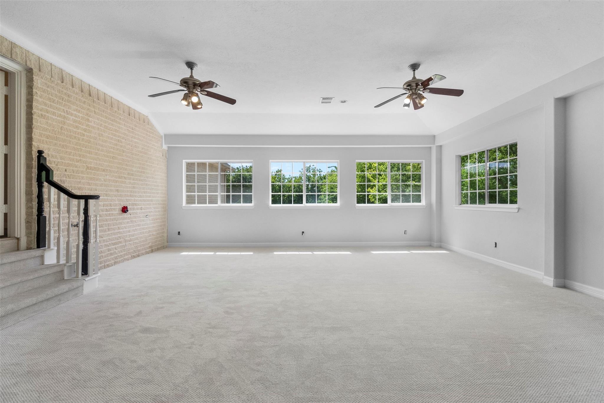 13918 Sunset View Drive