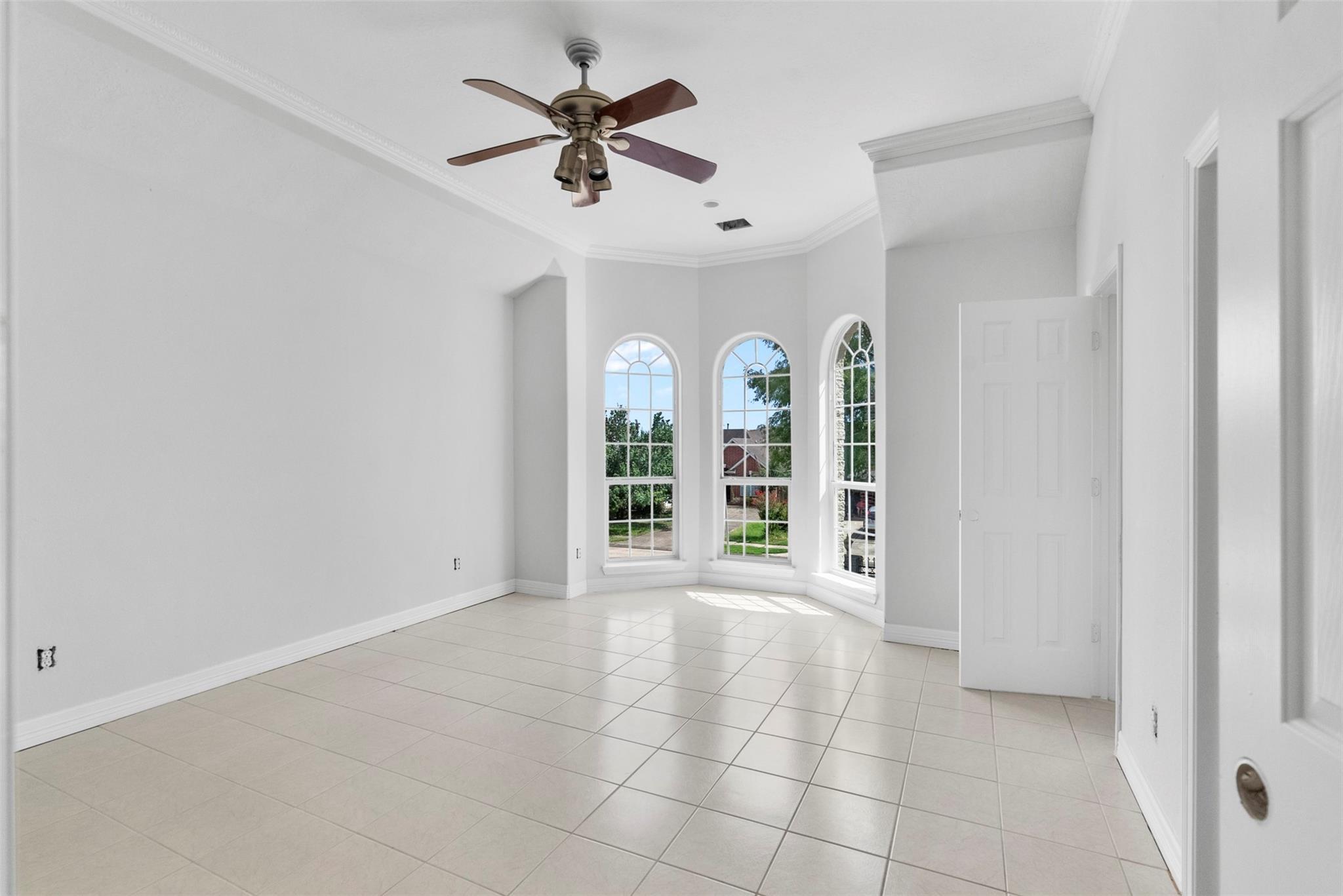 13918 Sunset View Drive