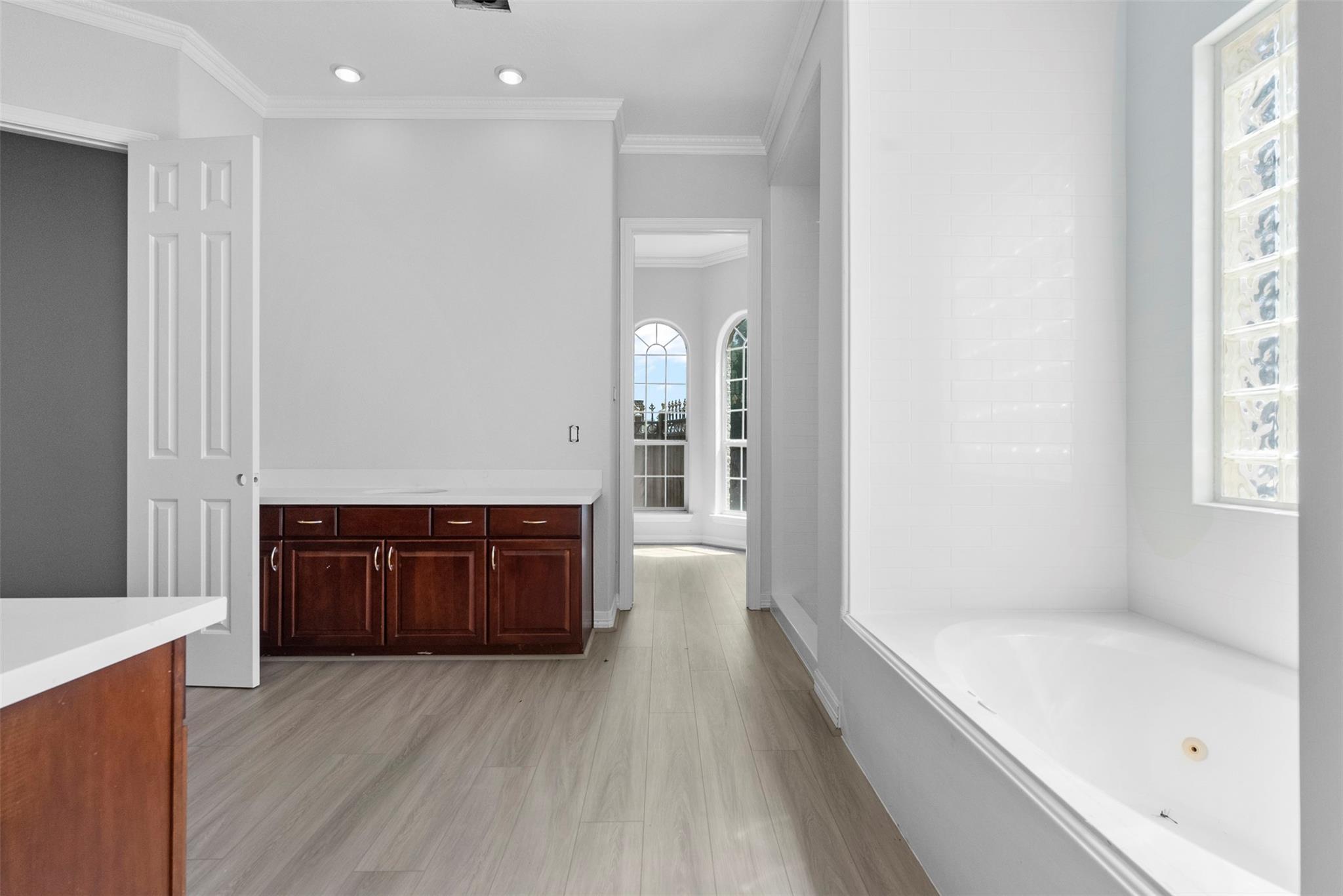 13918 Sunset View Drive