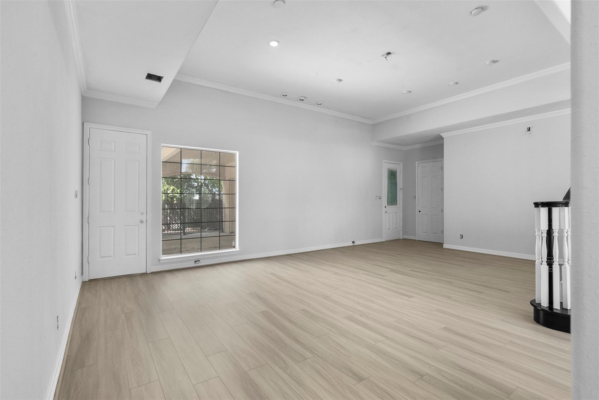 13918 Sunset View Drive