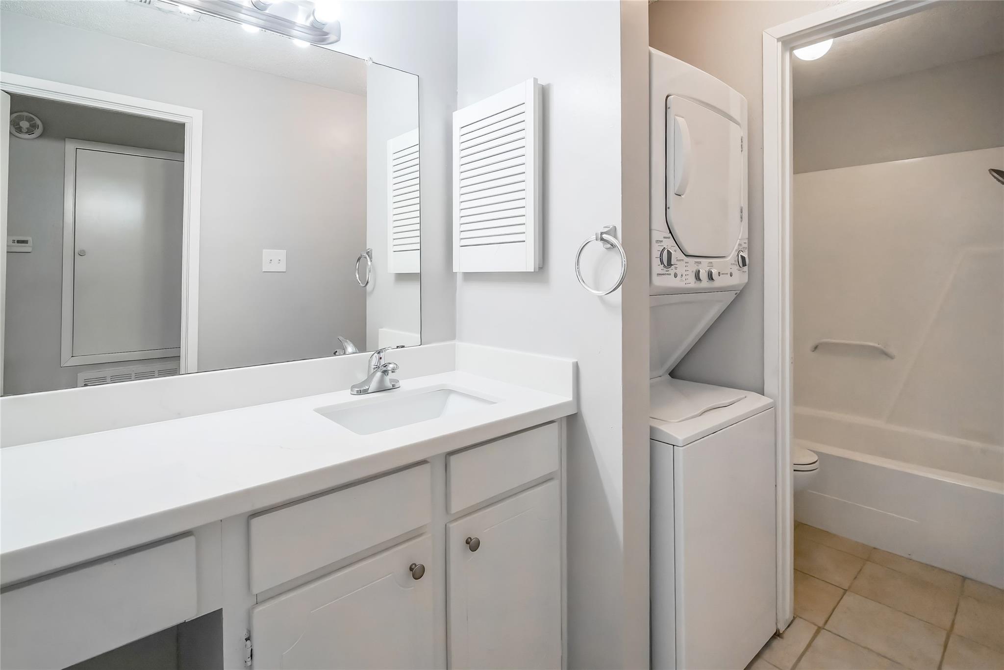 1100 Augusta Drive # 7