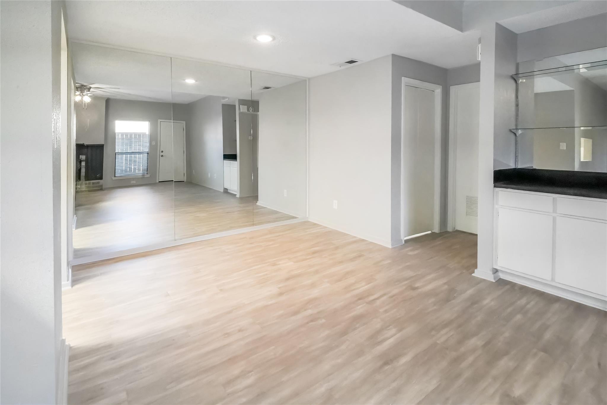 1100 Augusta Drive # 7