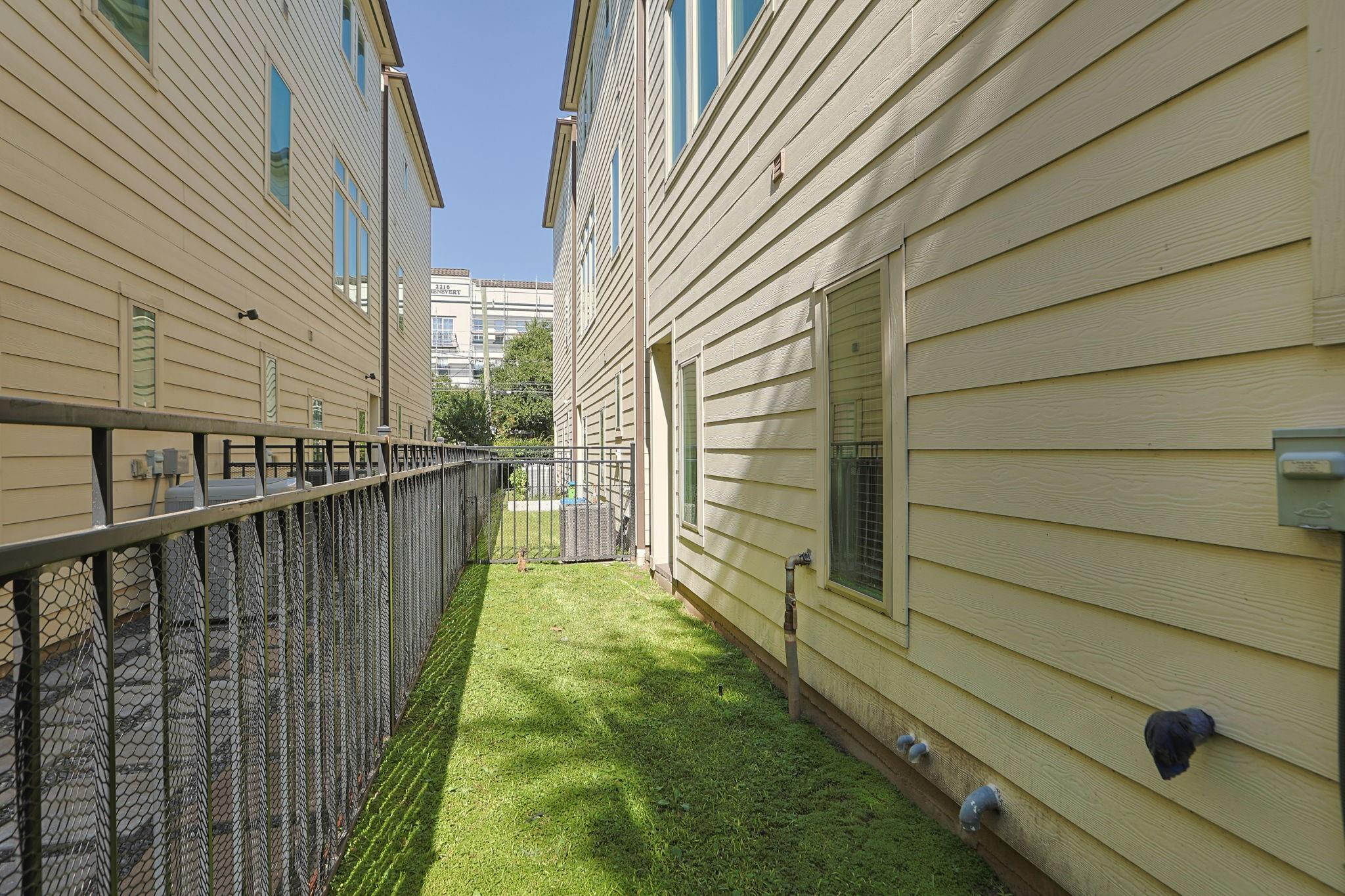 2239 Chenevert Street