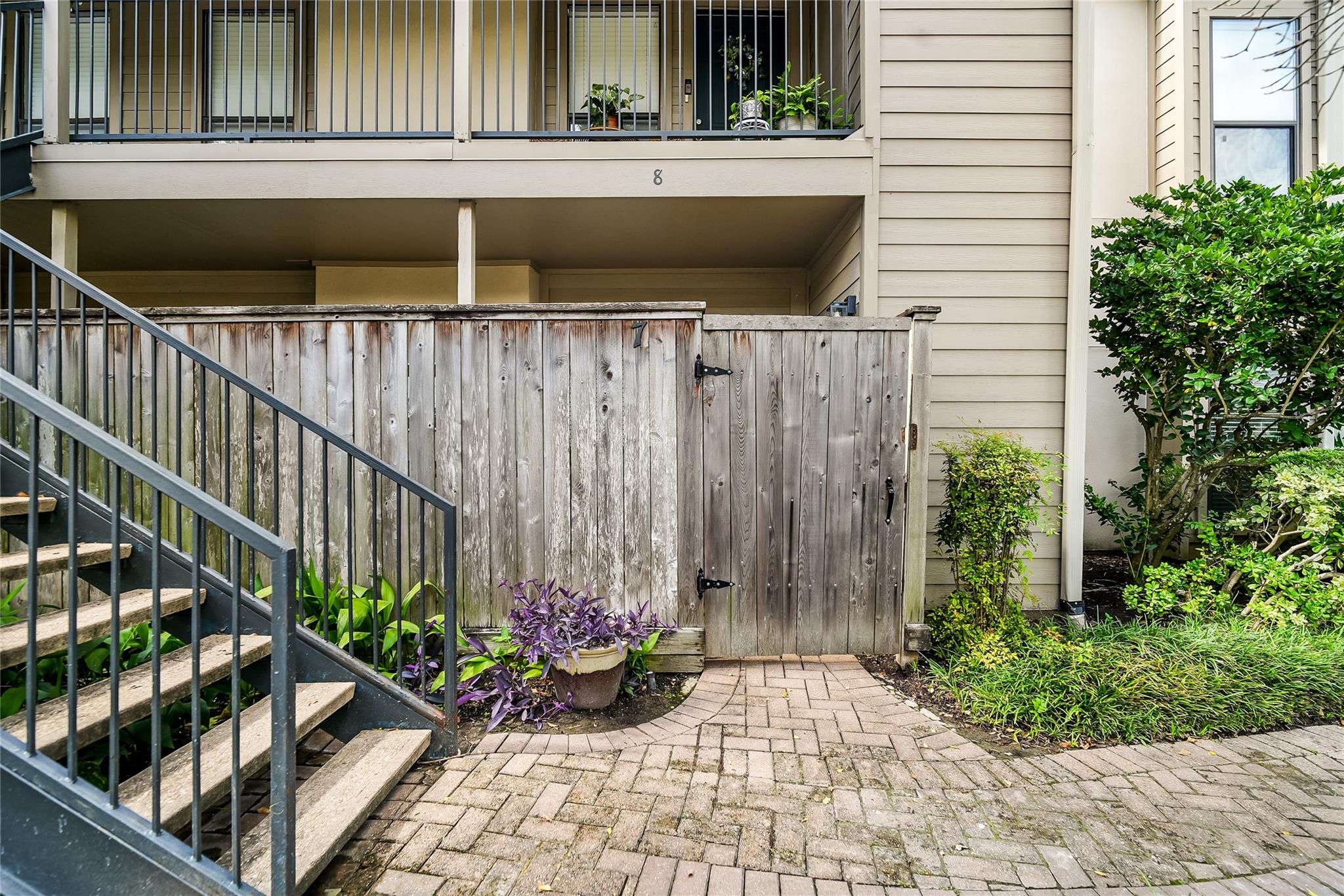 1100 Augusta Drive # 7