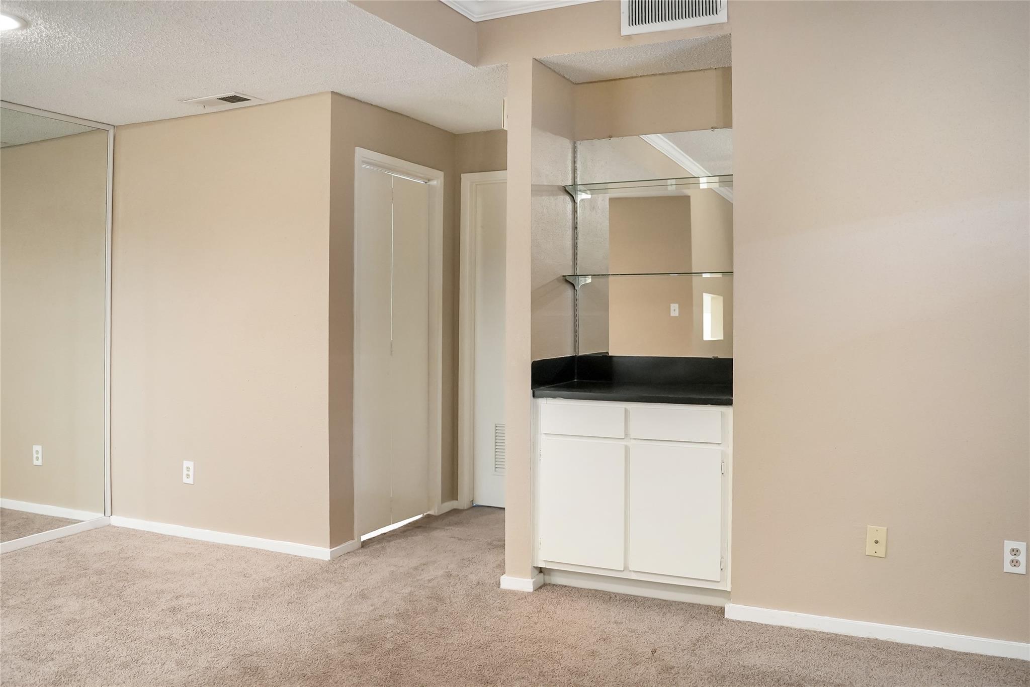 1100 Augusta Drive # 7