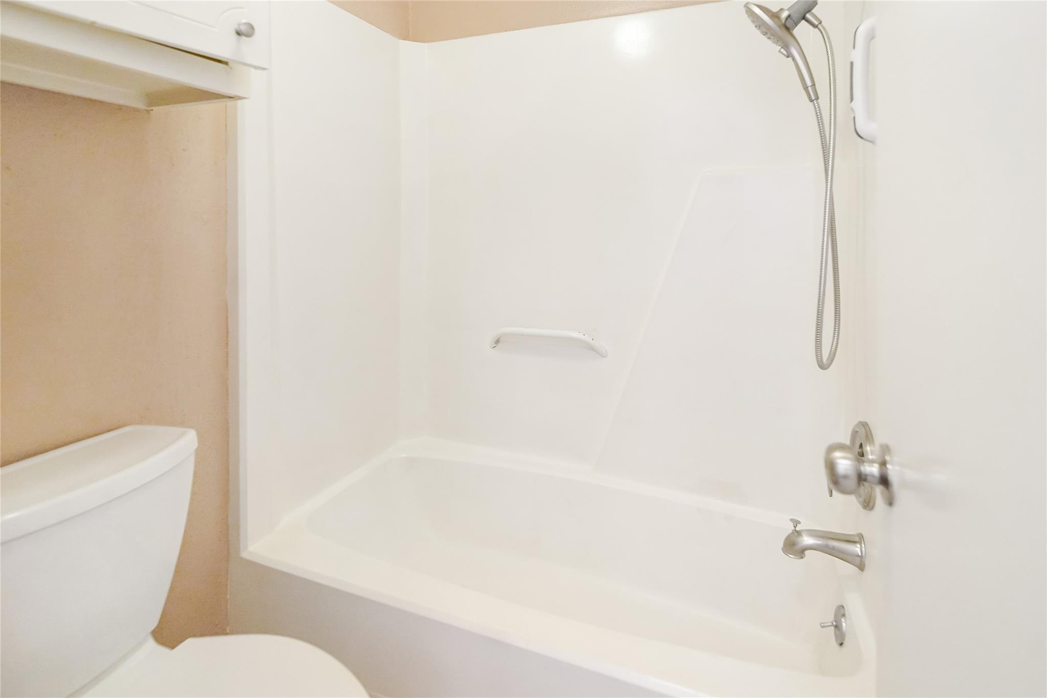 1100 Augusta Drive # 7