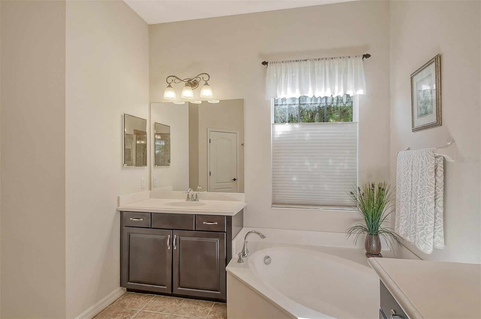 14511 WHITEMOSS TER