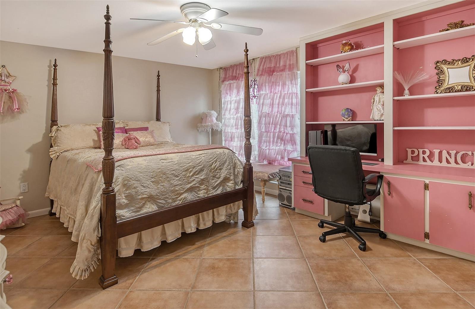 1523 DANFORTH LN