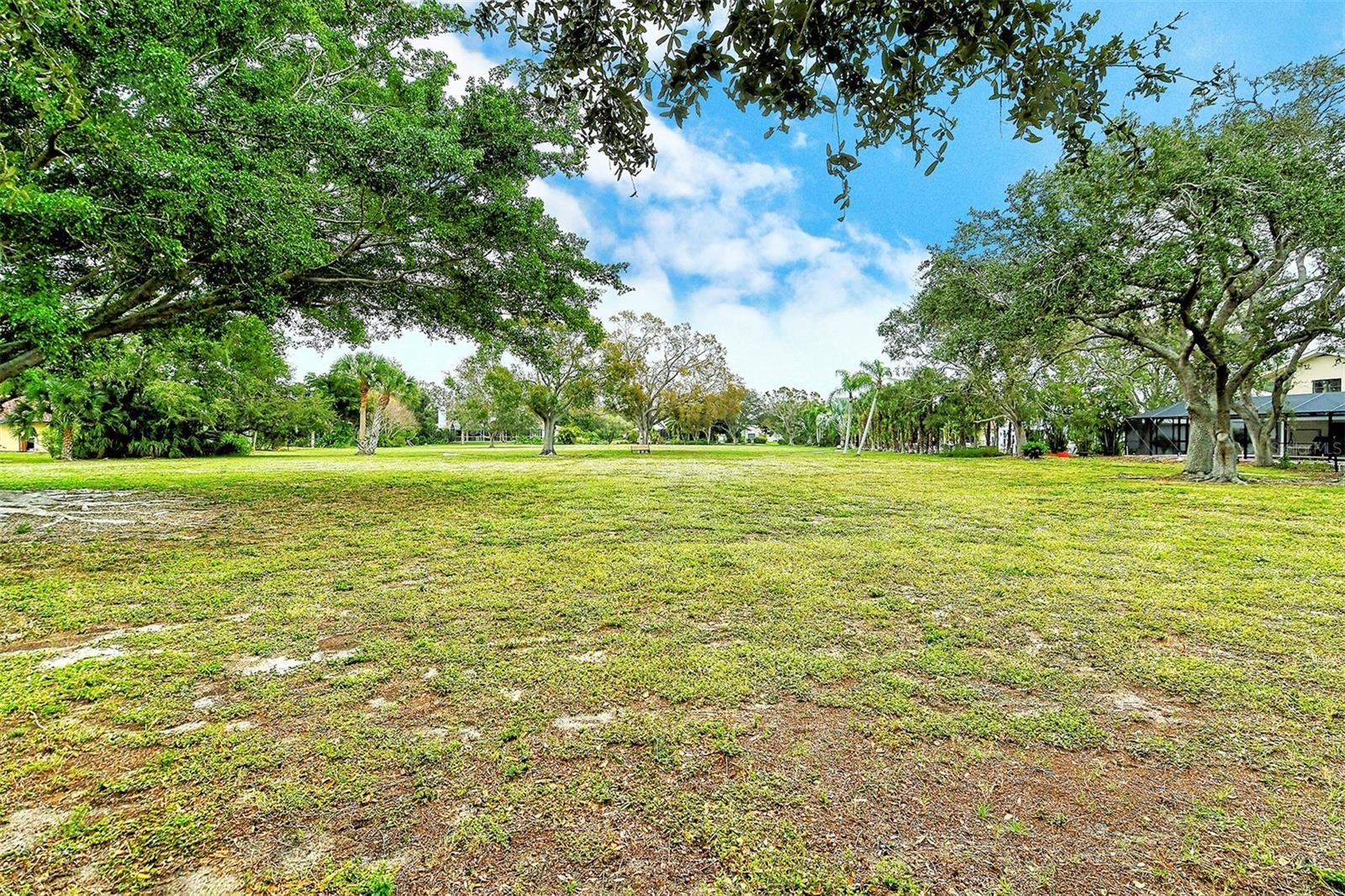 1523 DANFORTH LN