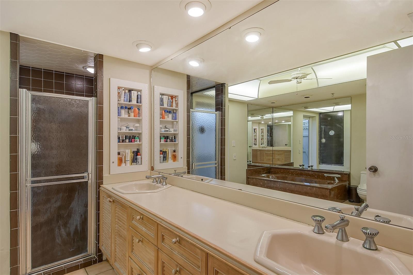 1523 DANFORTH LN