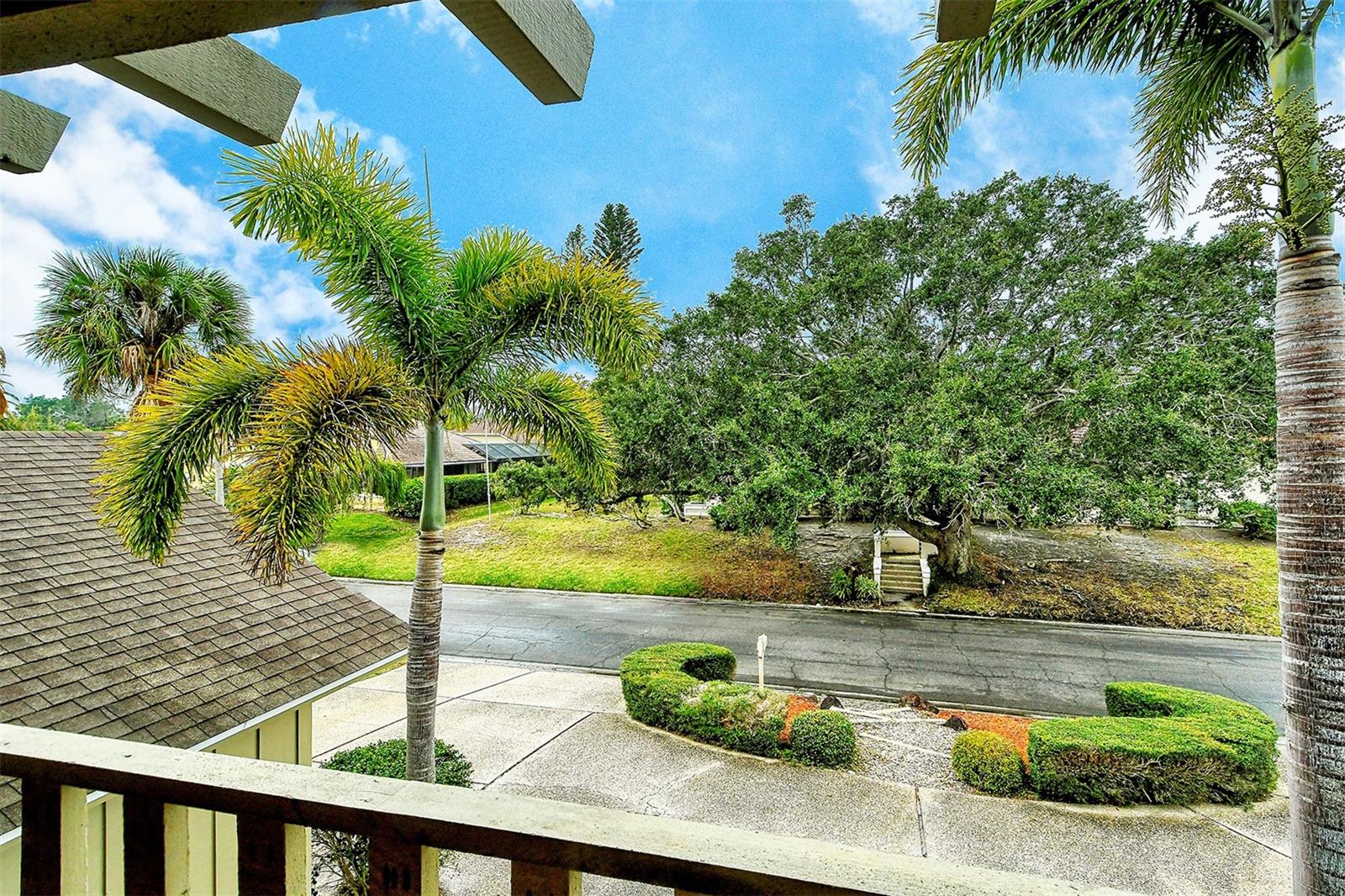 1523 DANFORTH LN