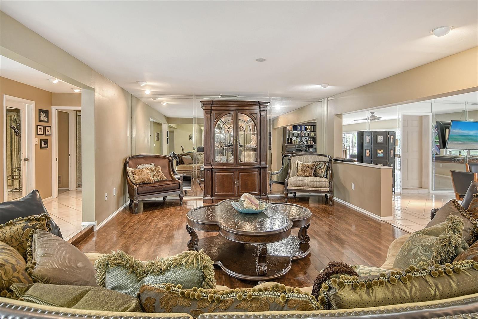 1523 DANFORTH LN