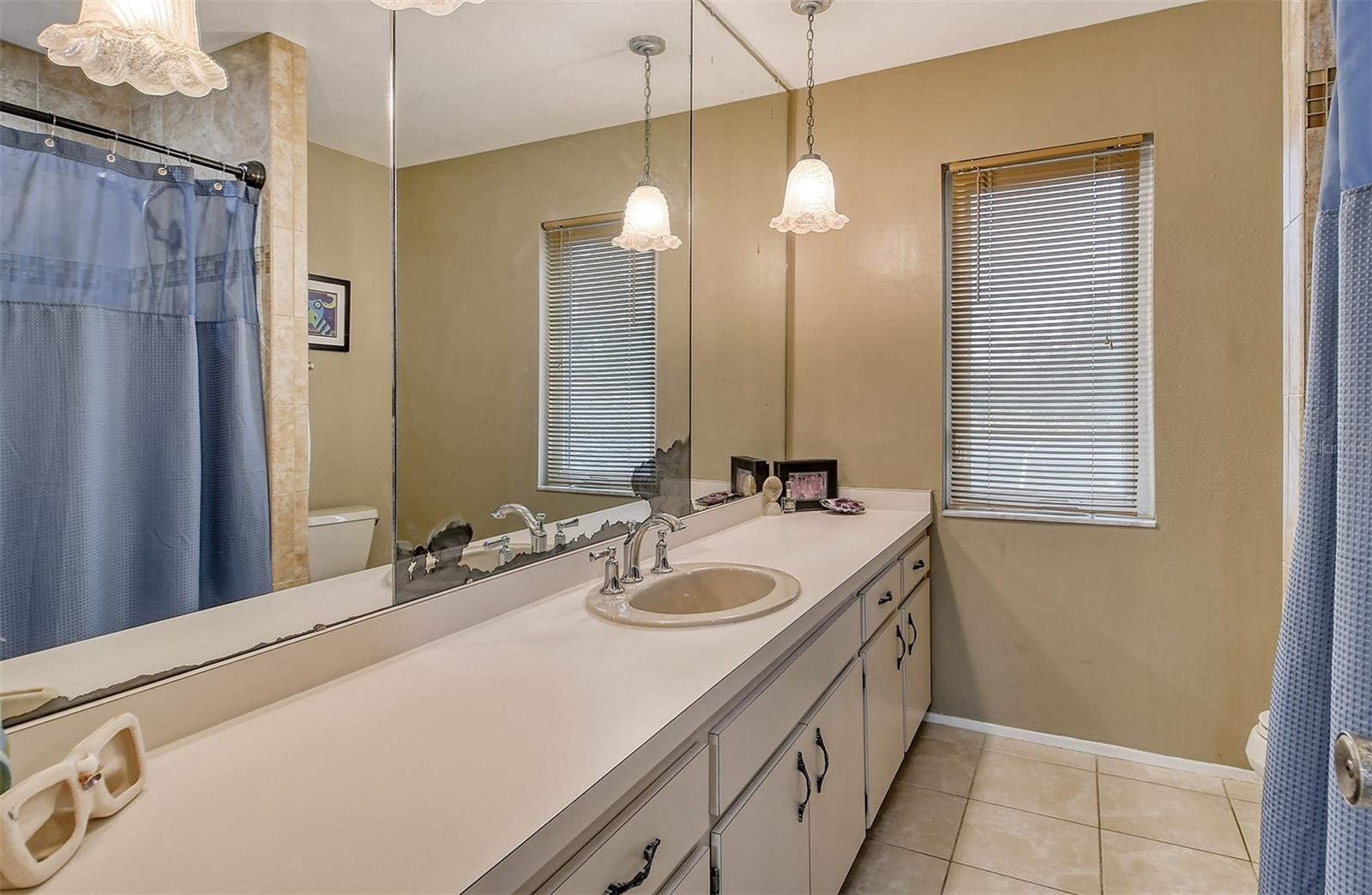 1523 DANFORTH LN
