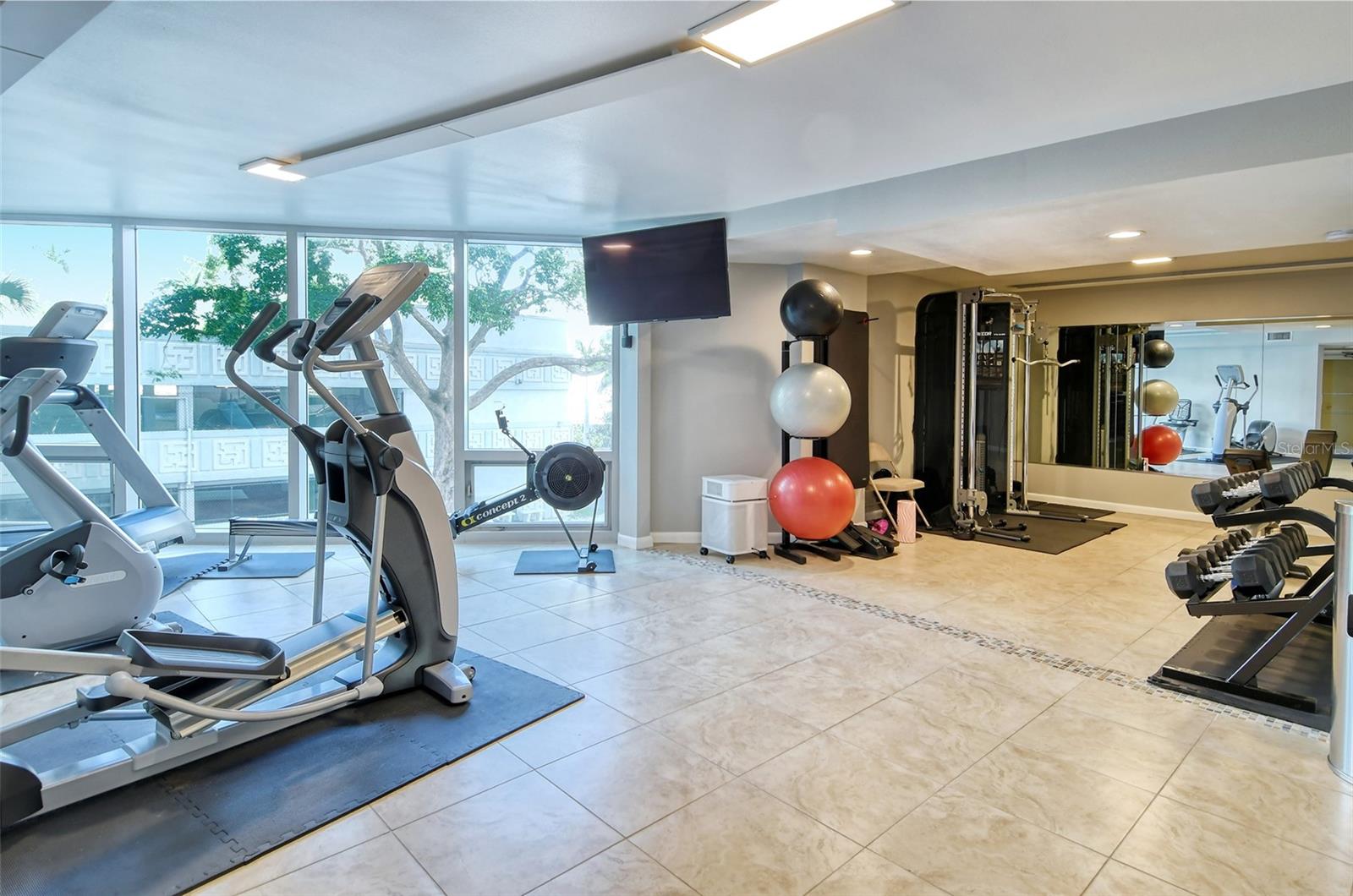 1111 N GULFSTREAM AVE #14C