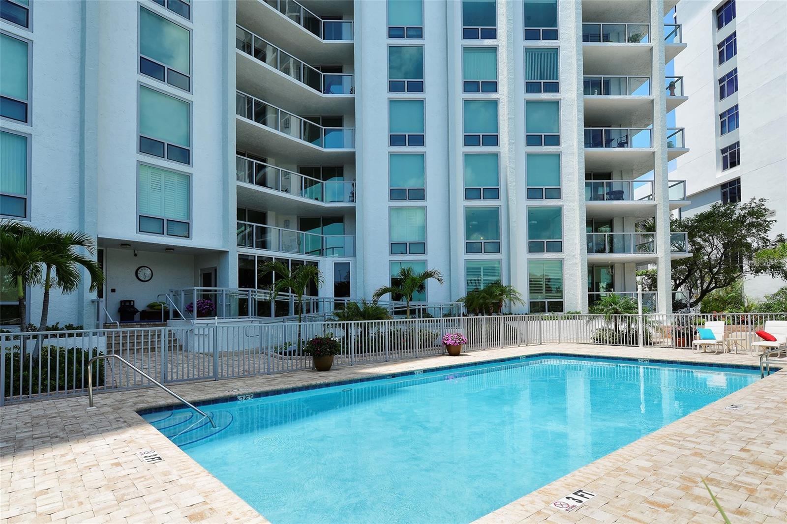 1111 N GULFSTREAM AVE #14C