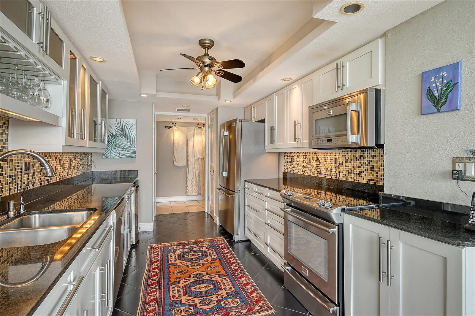 1111 N GULFSTREAM AVE #14C